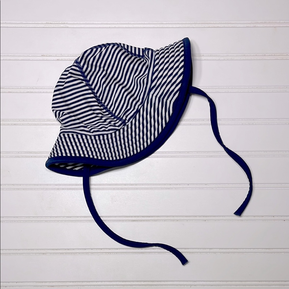 HANNA ANDERSSON EUC Navy Striped Swim Sun Bucket Hat